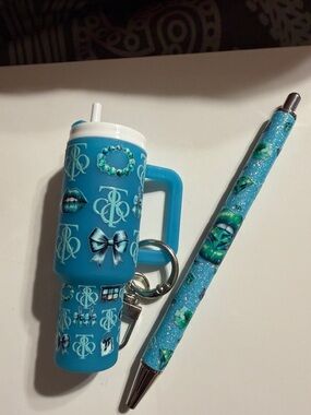 Mini Stanley Cup Keychain and Matching Pen.